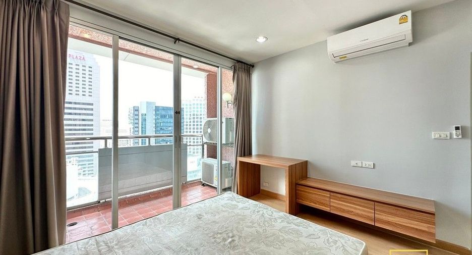 For rent 2 bedrooms condo in Bang Rak, Bangkok