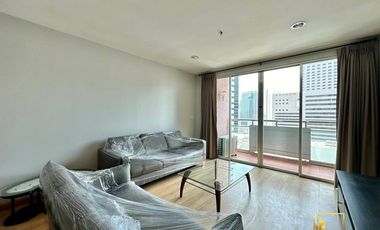 For rent 2 bedrooms condo in Bang Rak, Bangkok