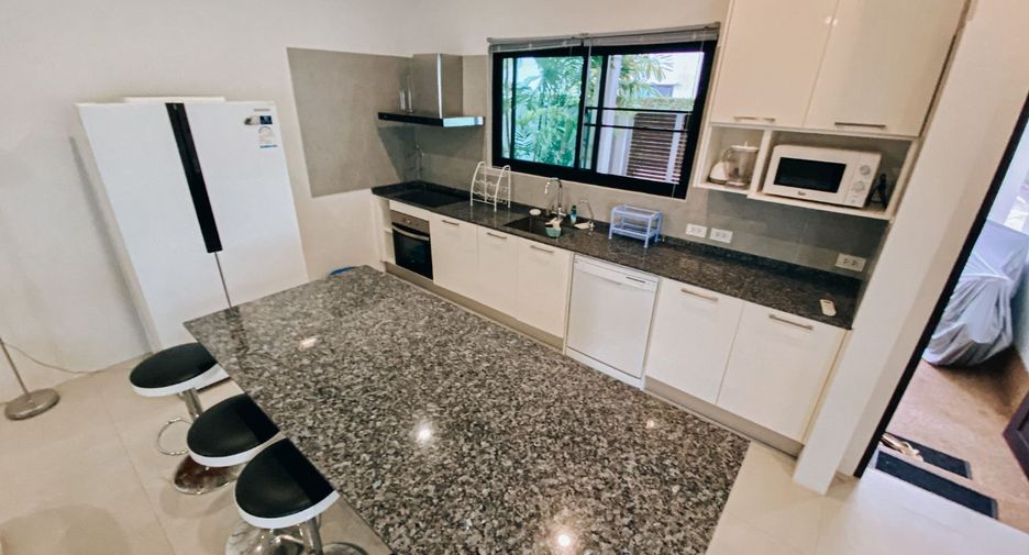 For sale 3 bedrooms villa in Mueang Phuket, Phuket