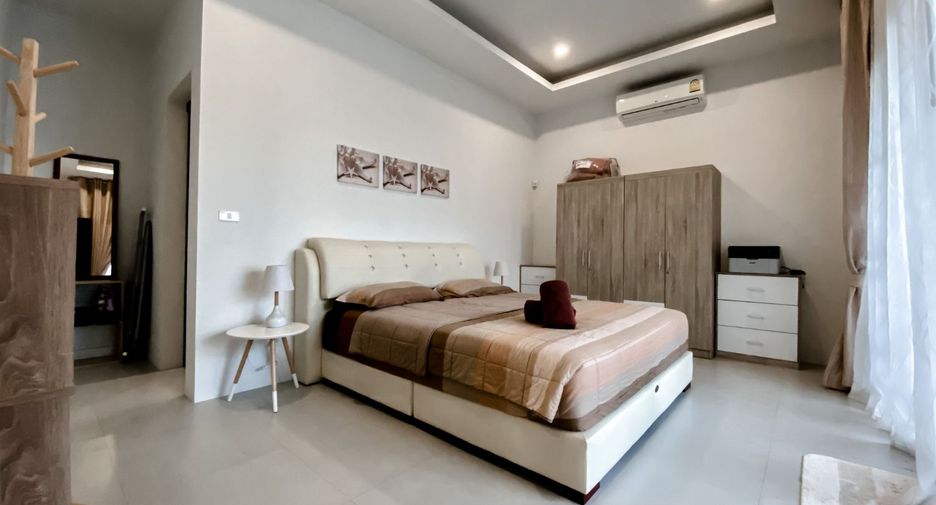 For sale 3 bedrooms villa in Mueang Phuket, Phuket