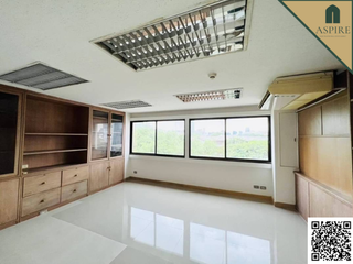 For sale retail Space in Phaya Thai, Bangkok