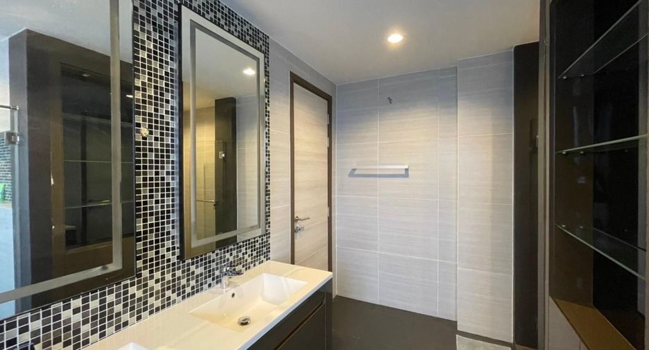 For sale 2 bedrooms condo in Bang Sue, Bangkok