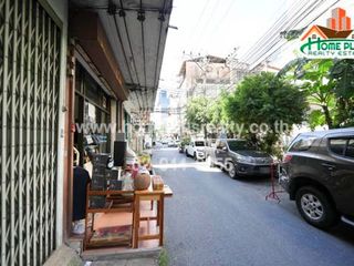 出售 3 卧室 联排别墅 在 Bang Rak, 曼谷