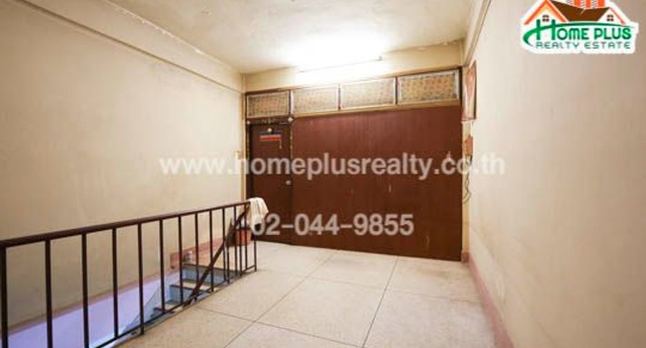 Casa adosada en venta de 3 habitaciones en Bang Rak, Bangkok