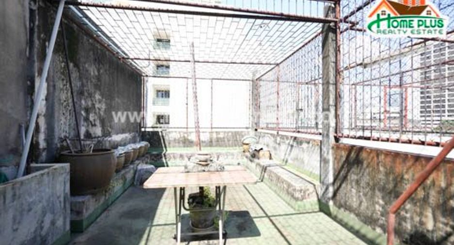 Casa adosada en venta de 3 habitaciones en Bang Rak, Bangkok