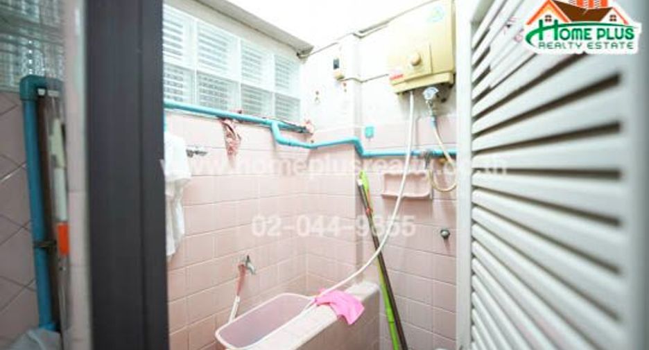 Casa adosada en venta de 3 habitaciones en Bang Rak, Bangkok