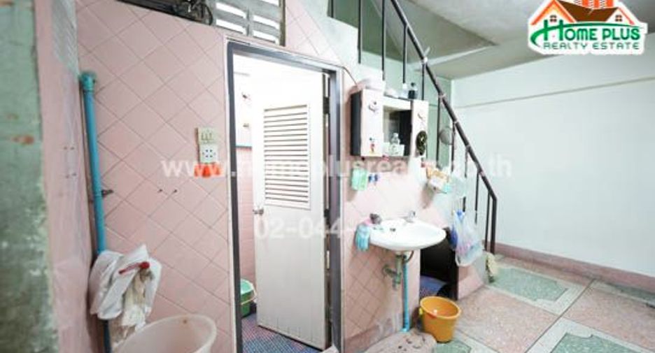 Casa adosada en venta de 3 habitaciones en Bang Rak, Bangkok