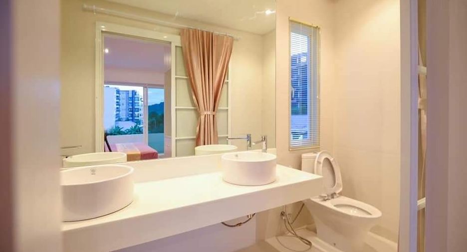 For rent 3 bedrooms villa in Mueang Phuket, Phuket