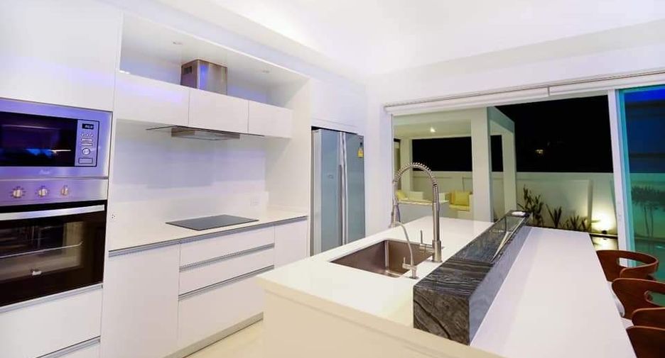 For rent 3 bedrooms villa in Mueang Phuket, Phuket