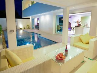 For rent 3 bedrooms villa in Mueang Phuket, Phuket