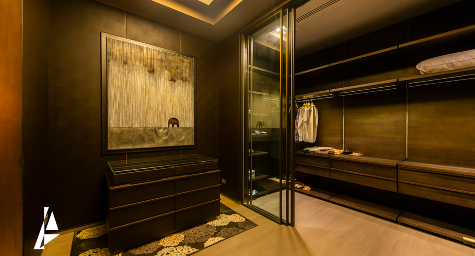 For sale 3 ベッドルーム condo in Khlong Toei, Bangkok