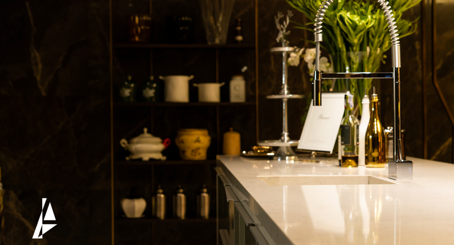 For sale 3 ベッドルーム condo in Khlong Toei, Bangkok