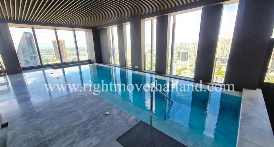 Condo en alquiler y en venta de 2 habitaciones en Khlong Toei, Bangkok