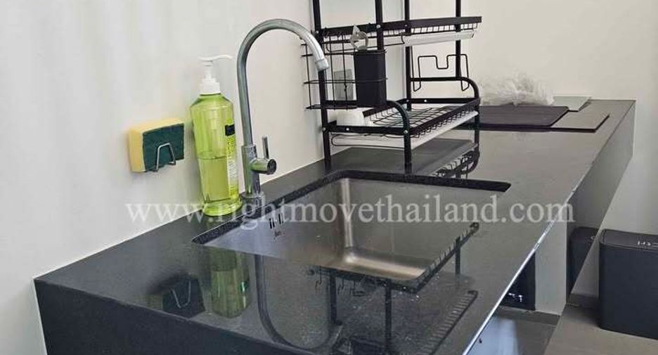 Condo en alquiler y en venta de 2 habitaciones en Khlong Toei, Bangkok