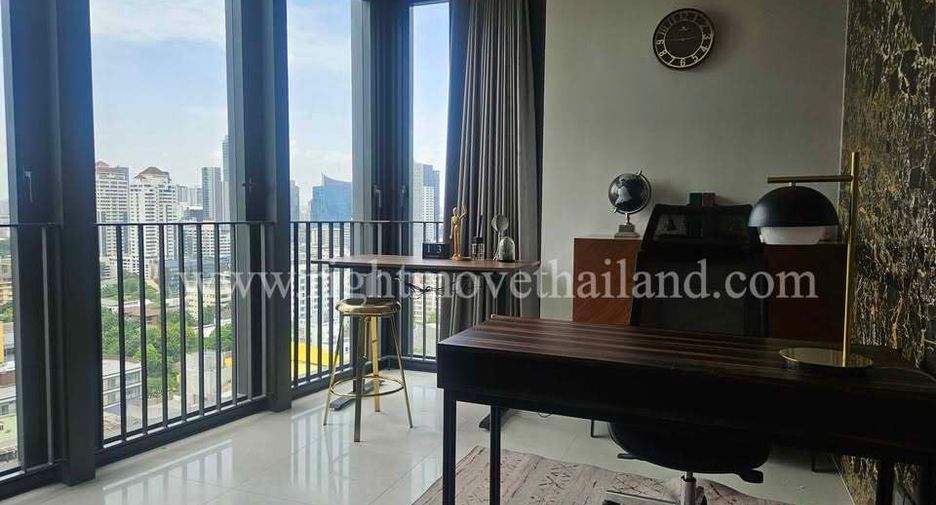 Condo en alquiler y en venta de 2 habitaciones en Khlong Toei, Bangkok