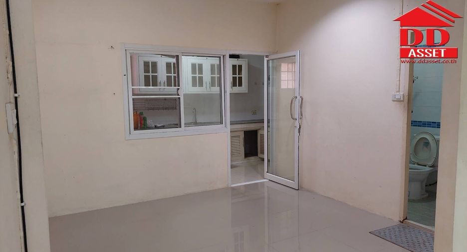 For sale 2 bed townhouse in Bang Sue, Bangkok