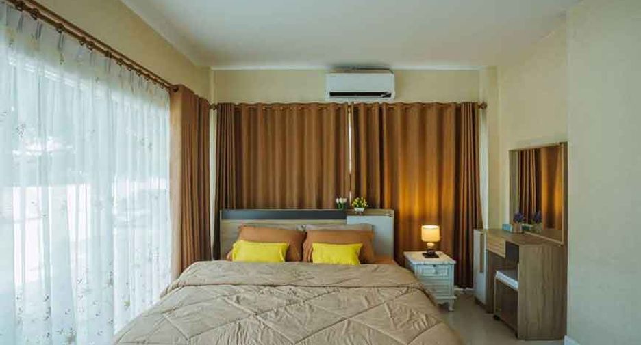 For rent 4 bedrooms villa in Mueang Chiang Mai, Chiang Mai