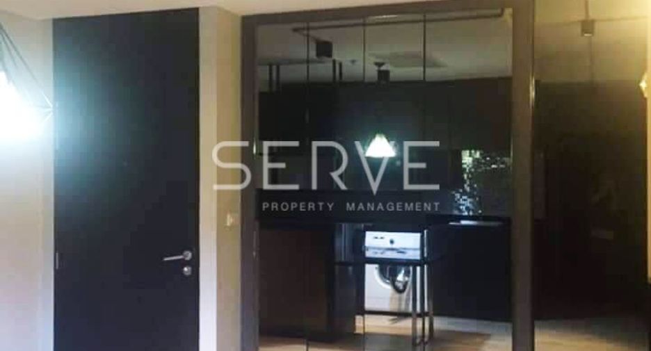 For sale 2 bed condo in Phaya Thai, Bangkok