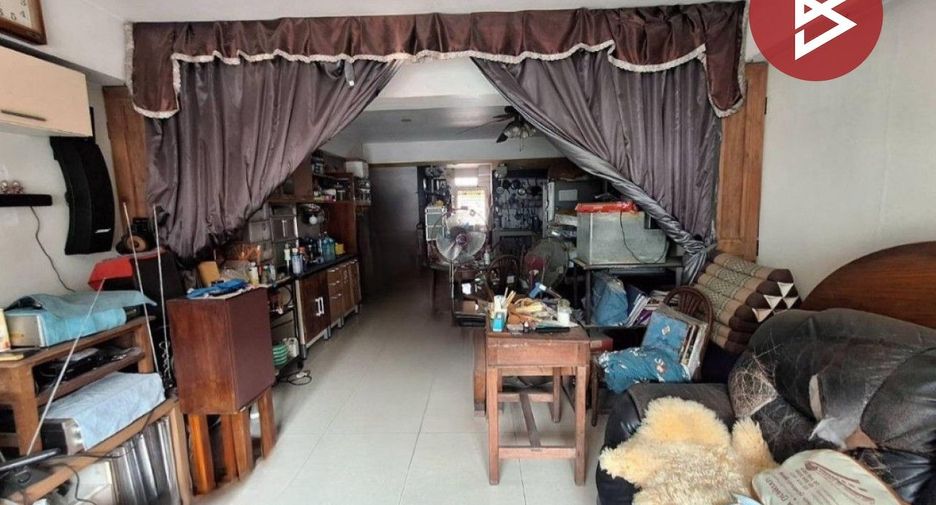 For sale 2 Beds retail Space in Nong Chok, Bangkok