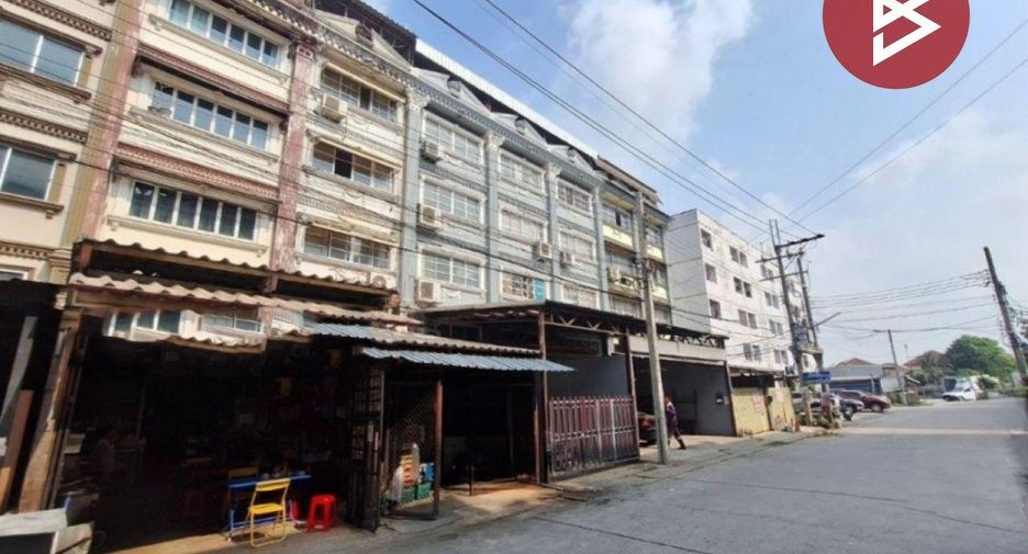 For sale 2 Beds retail Space in Nong Chok, Bangkok