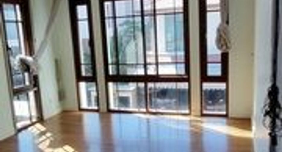 出租 4 卧室 独立屋 在 Watthana, 曼谷