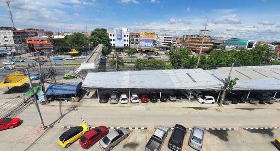 Local comercial en venta de 4 habitaciones en Don Mueang, Bangkok