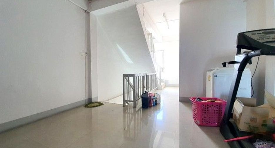 Local comercial en venta de 4 habitaciones en Don Mueang, Bangkok