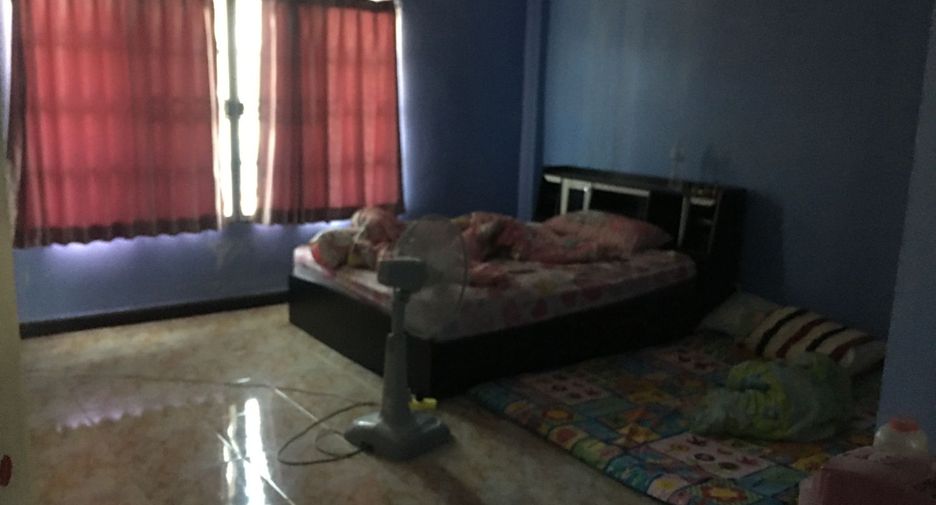 For sale 3 bed townhouse in Uthai, Phra Nakhon Si Ayutthaya