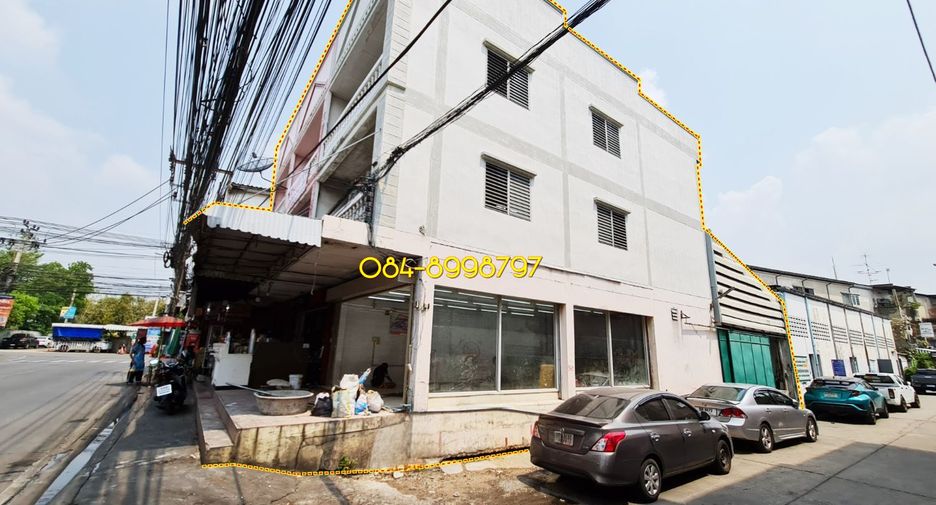 For rent 4 Beds retail Space in Pak Kret, Nonthaburi