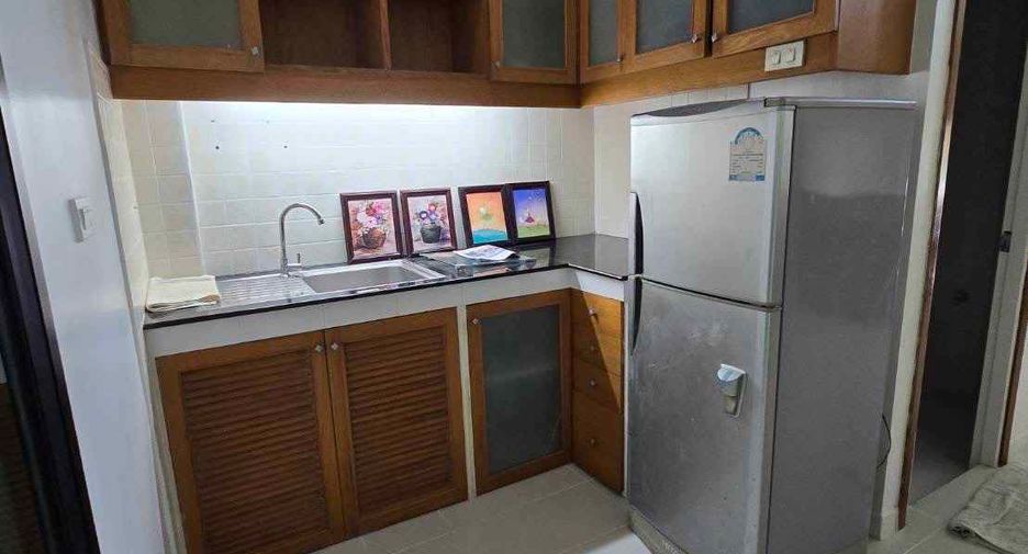 For rent and for sale 3 bedrooms townhouse in Suan Luang, Bangkok