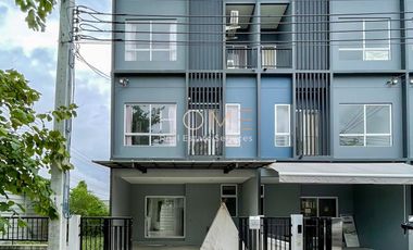 ขาย 5 ห้องนอน ทาวน์เฮ้าส์ ใน ลาดกระบัง, กรุงเทพฯ