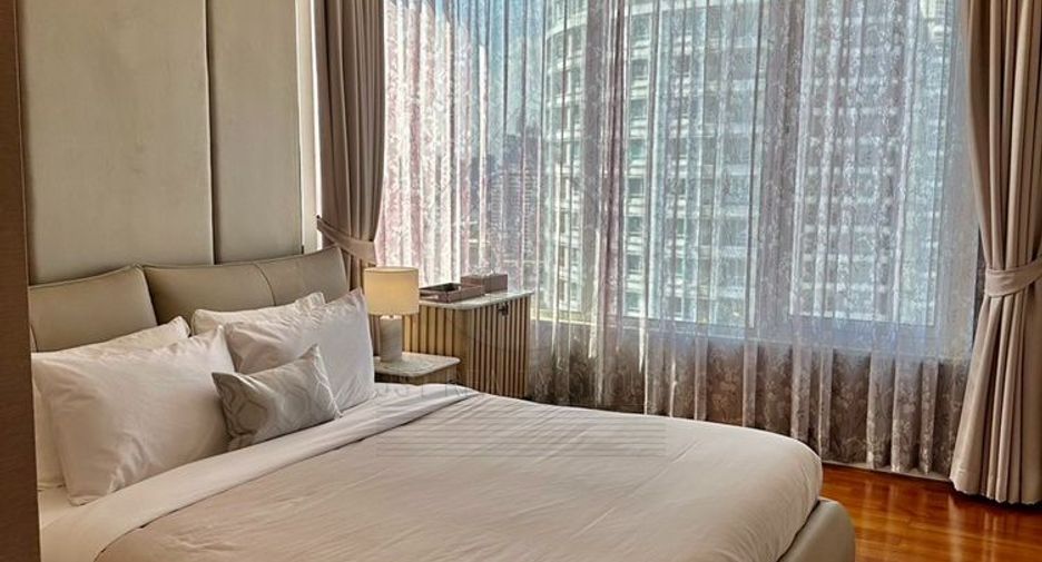 For sale 2 bedrooms condo in Pathum Wan, Bangkok