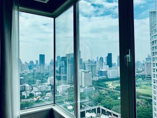 For sale 2 bedrooms condo in Pathum Wan, Bangkok