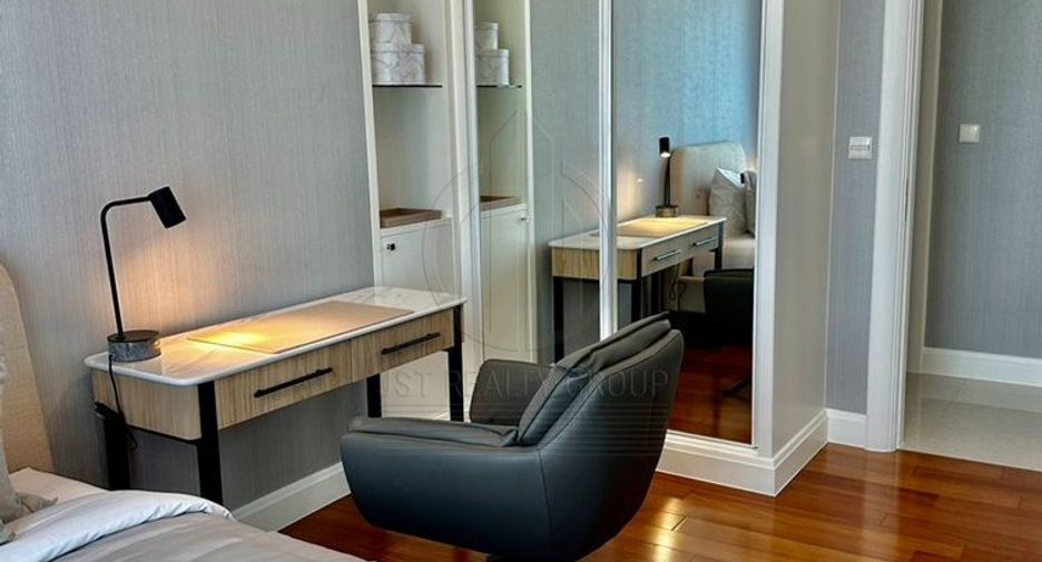 For sale 2 bedrooms condo in Pathum Wan, Bangkok