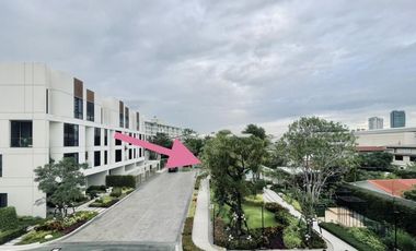 For sale 3 bedrooms townhouse in Yan Nawa, Bangkok