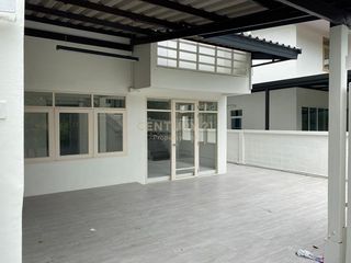 For sale 2 ベッドルーム house in Chatuchak, Bangkok