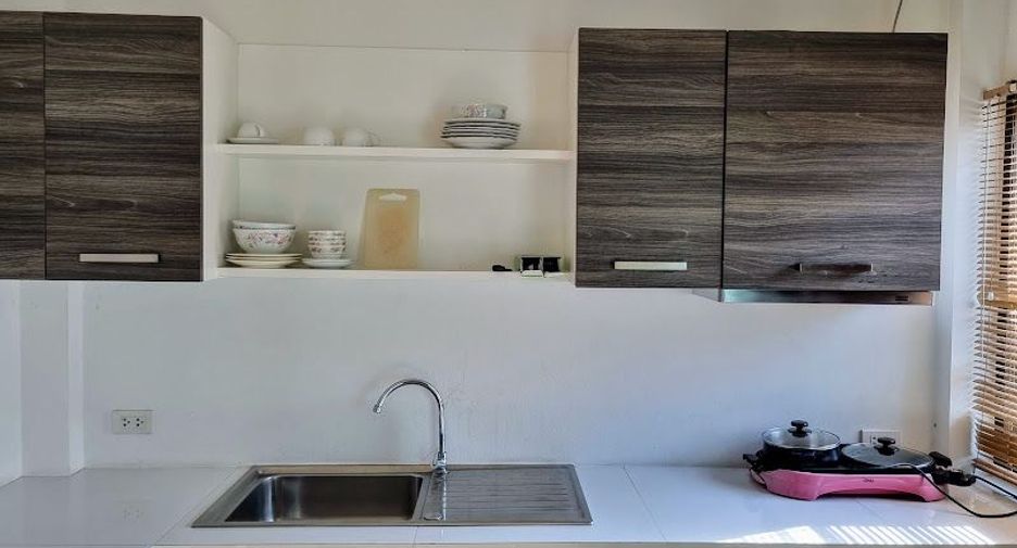 For rent 3 bedrooms townhouse in Ko Samui, Surat Thani