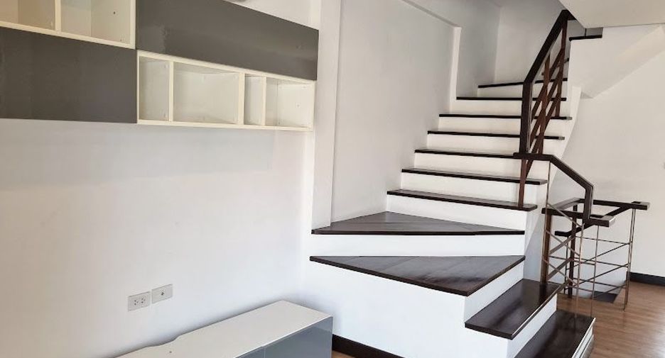 For rent 3 bedrooms townhouse in Ko Samui, Surat Thani