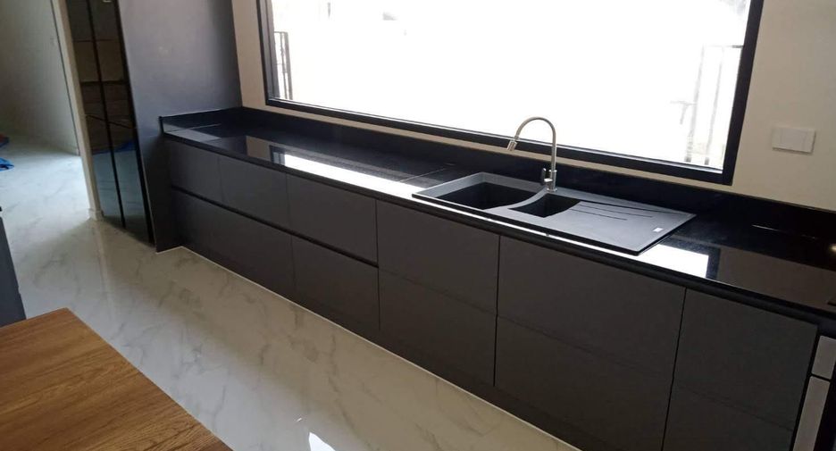 For rent 6 ベッドルーム house in Bang Phli, Samut Prakan