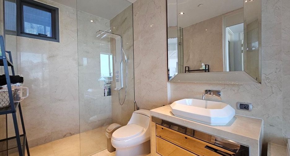 For rent and for sale 2 bedrooms condo in Khlong Toei, Bangkok