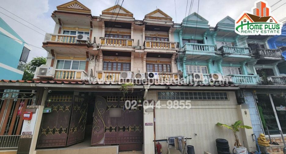 For sale 5 Beds townhouse in Bangkok Yai, Bangkok
