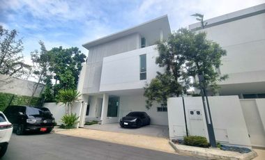 Casa en venta de 4 habitaciones en Bueng Kum, Bangkok