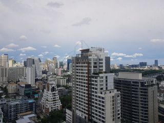 For rent 2 bedrooms condo in Pathum Wan, Bangkok