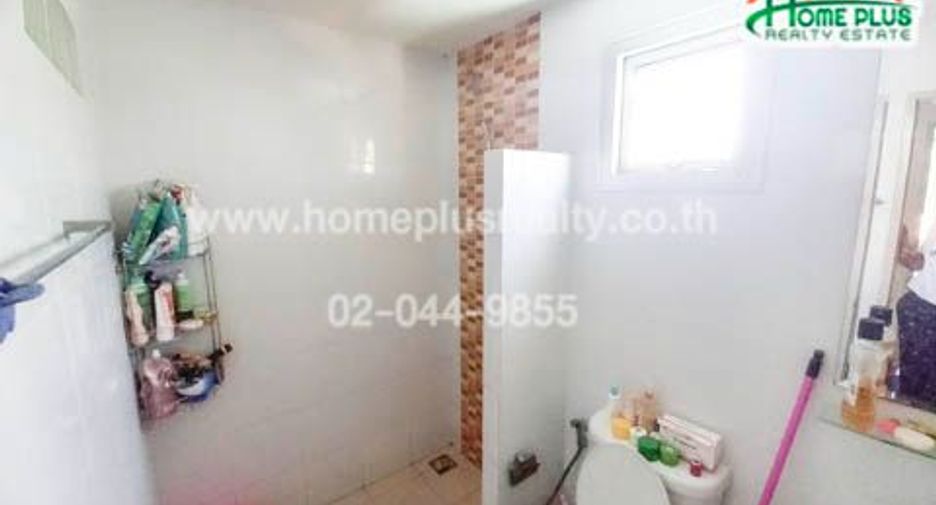 For sale studio townhouse in Bang Bua Thong, Nonthaburi