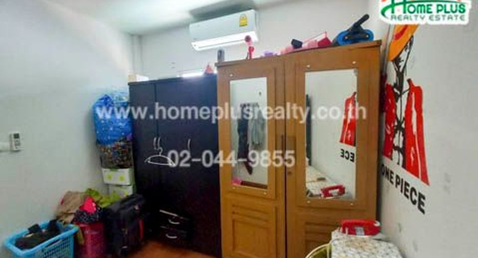 For sale studio townhouse in Bang Bua Thong, Nonthaburi