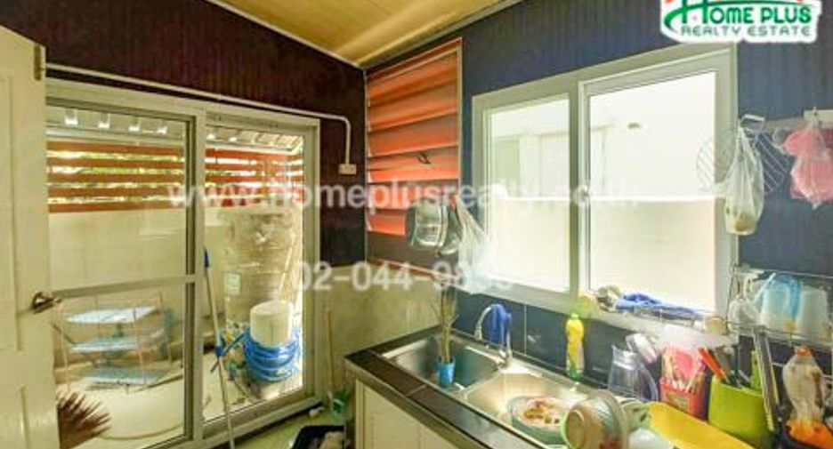 For sale studio townhouse in Bang Bua Thong, Nonthaburi