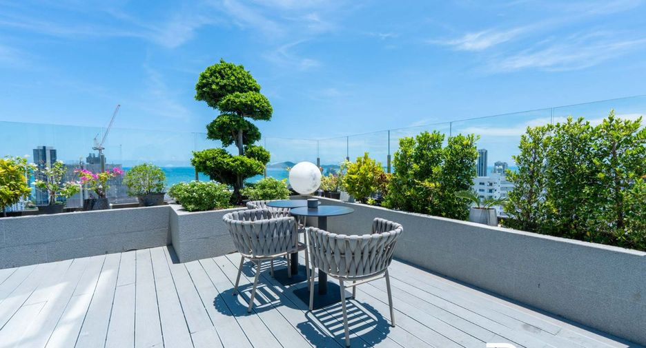 For sale 2 ベッドルーム condo in Bang Lamung, Chonburi
