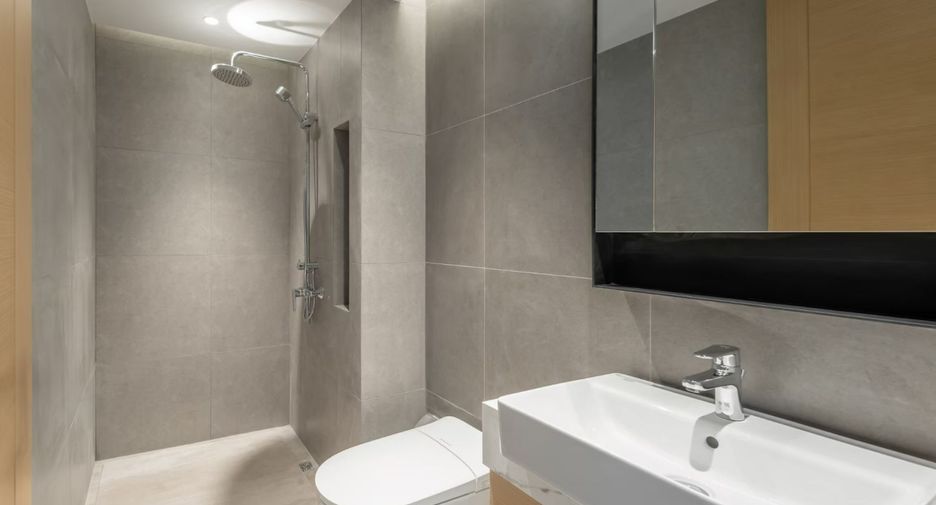 For sale 2 ベッドルーム condo in Bang Lamung, Chonburi