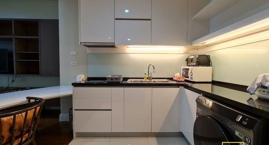For rent 1 Beds condo in Khlong Toei, Bangkok