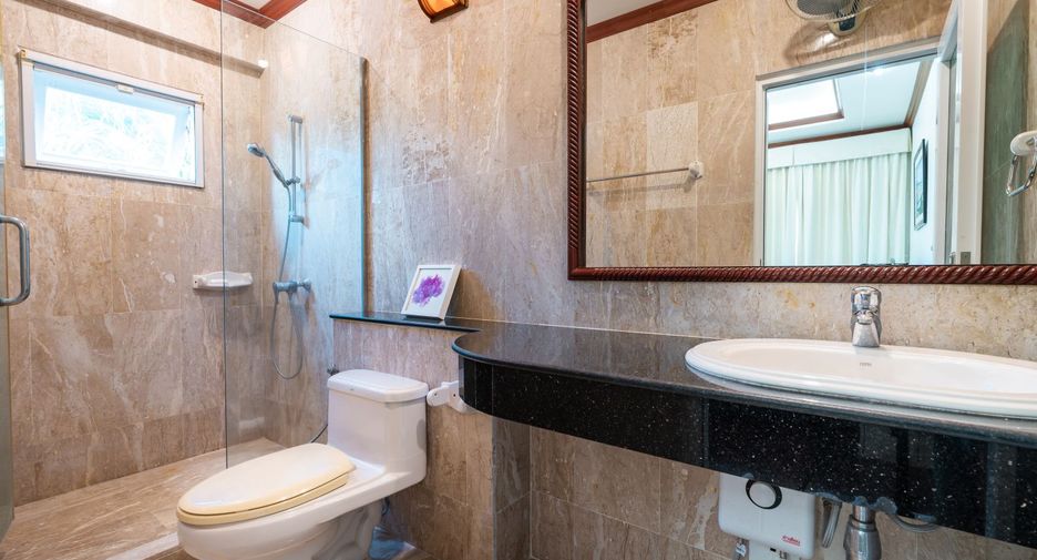 Villa en alquiler de 4 habitaciones en Mueang Phuket, Phuket